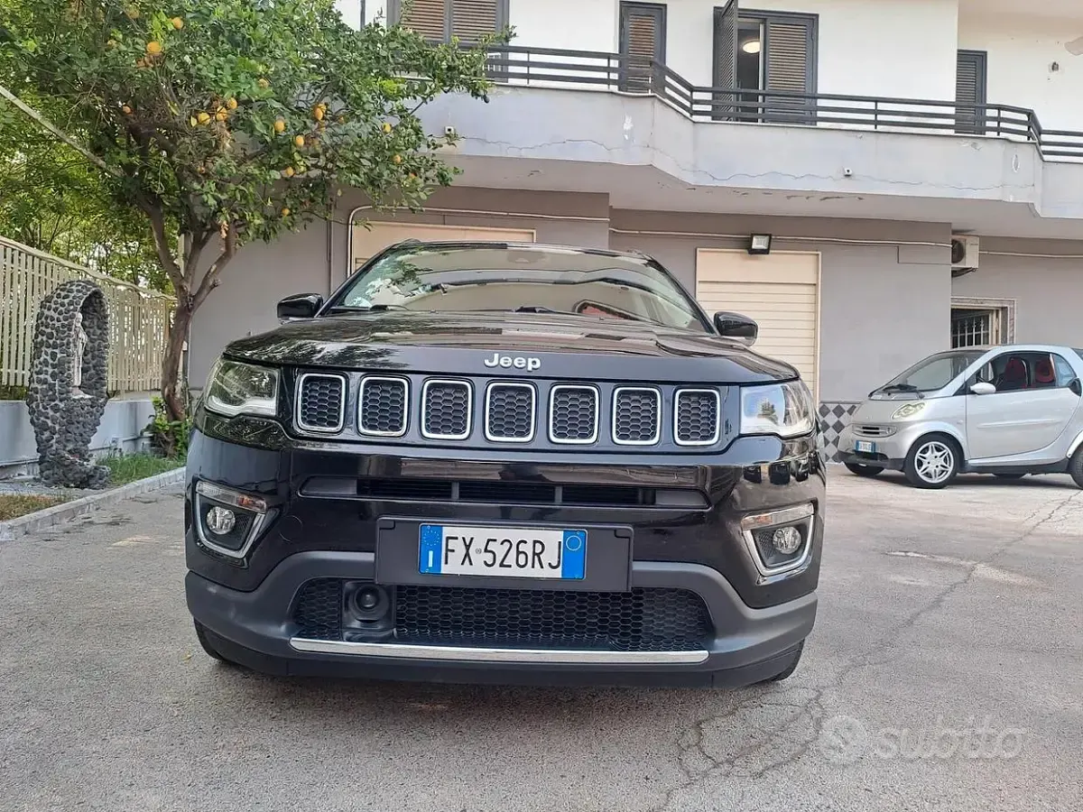 Usata Jeep Compass Limited 120 CV (88 kW) 2019 Nero SUV