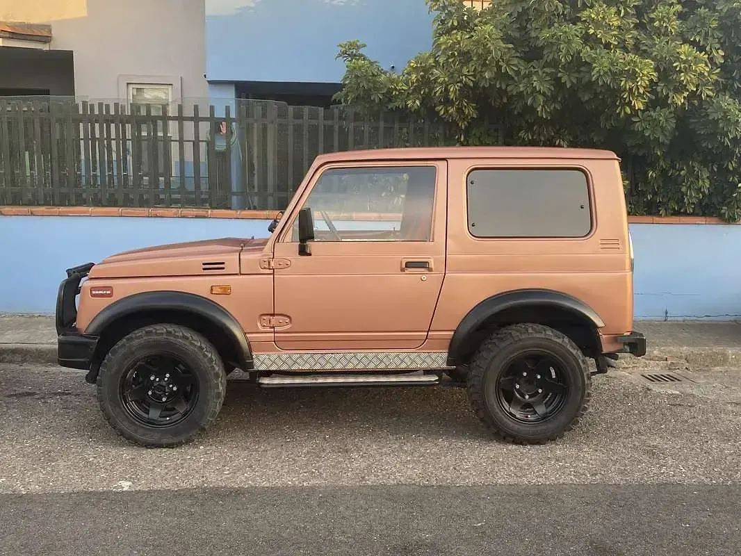 Usata Suzuki Samurai 64 CV (47 kW) 1989 Bronzo SUV