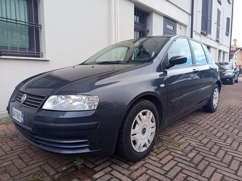 Usata Fiat Stilo Active 103 CV (75 kW) 2001 Berlina