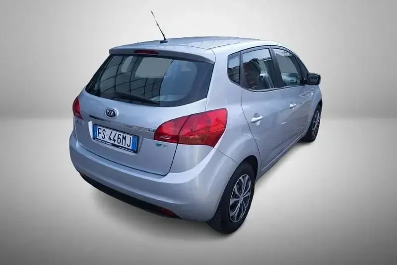 Usata Kia Venga Active 90 CV (66 kW) 2018 Grigio Utilitaria