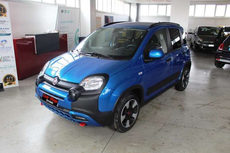 Antracite Usata 2024 Fiat Panda Cross Cross Due volumi | 15.800 € (Cara) - Immagine 1/4