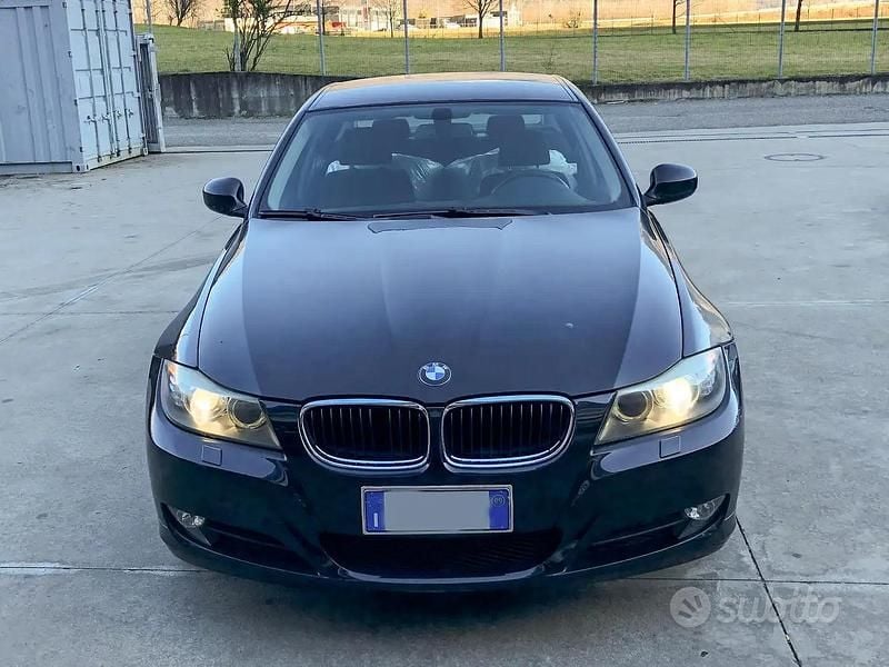 Usata BMW 320 Comfort Edition 177 CV (130 kW) 2009 Nero Berlina