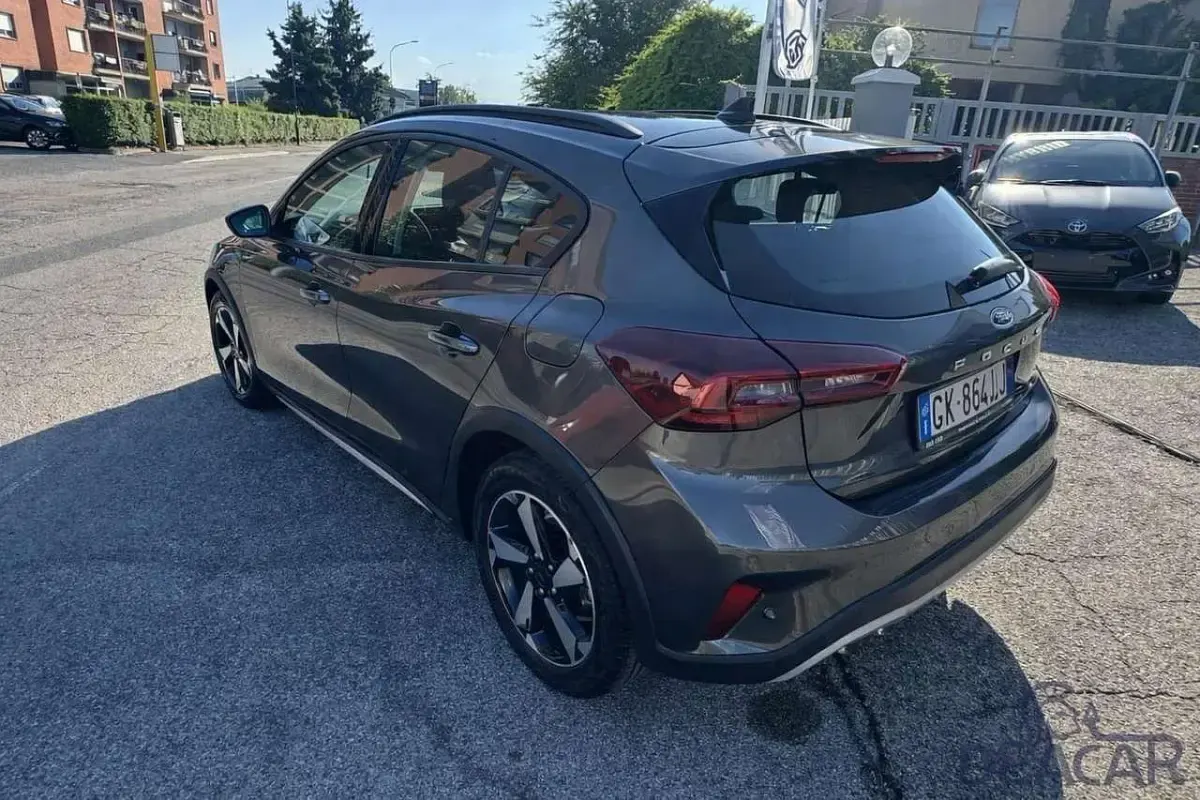 Usata Ford Focus Active 125 CV (91 kW) 2022 Other Berlina