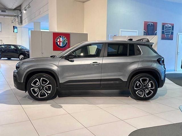 Usata Jeep Avenger Summit 101 CV (74 kW) 2024 Grigio SUV