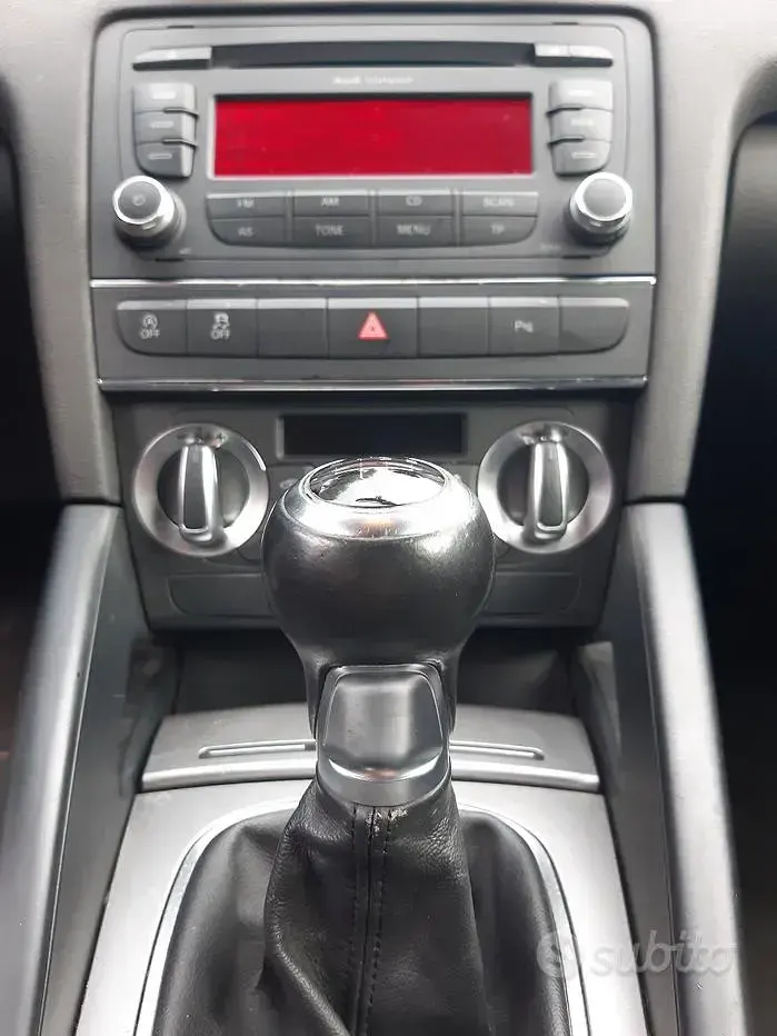 Usata Audi A3 Ambition 105 CV (77 kW) 2011 Utilitaria