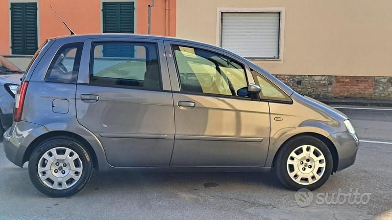Usata Fiat Idea 80 CV (58 kW) 2007 Grigio Monovolume