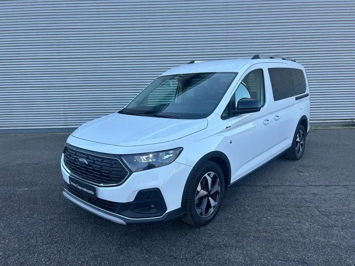 Usata Ford Tourneo Connect Active 122 CV (89 kW) 2024 Bianco Monovolume