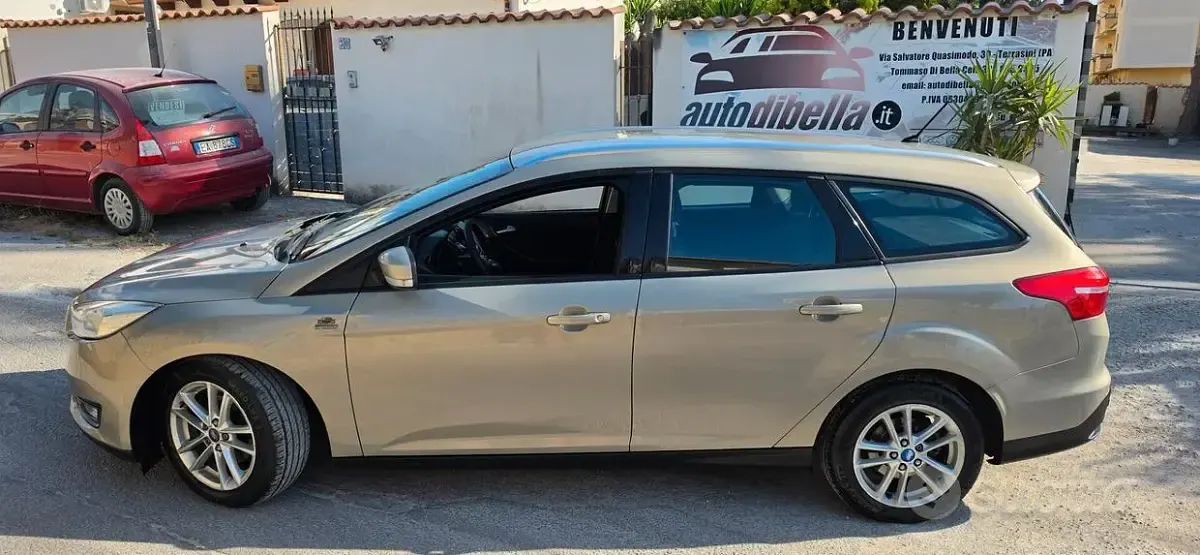Usata Ford Focus S 120 CV (88 kW) 2016 Beige Station wagon