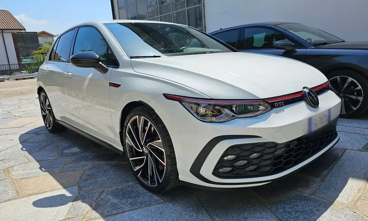Usata VW Golf VIII GTI 245 CV (180 kW) 2022 Bianco Berlina