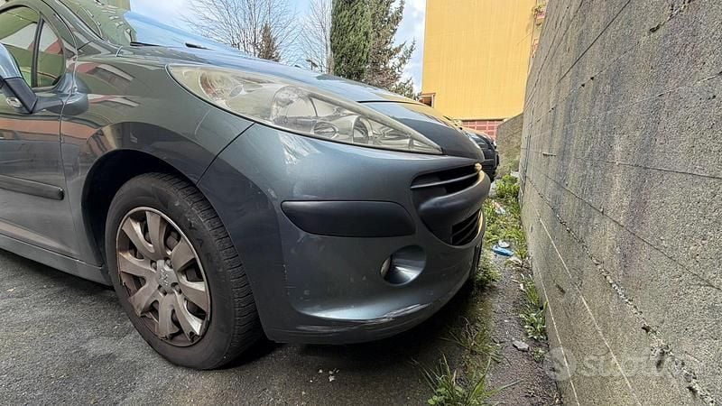 Usata Peugeot 207 70 CV (51 kW) 2009 Grigio Berlina