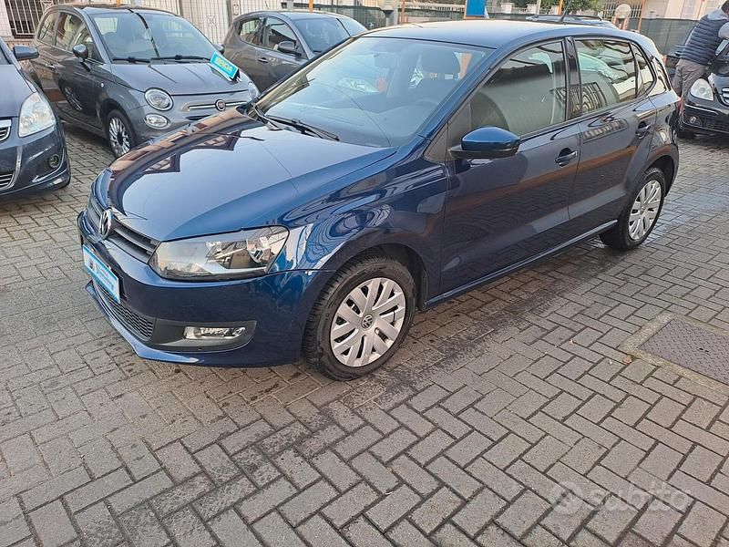 Usata VW Polo Trendline 69 CV (50 kW) 2011 Blu Utilitaria