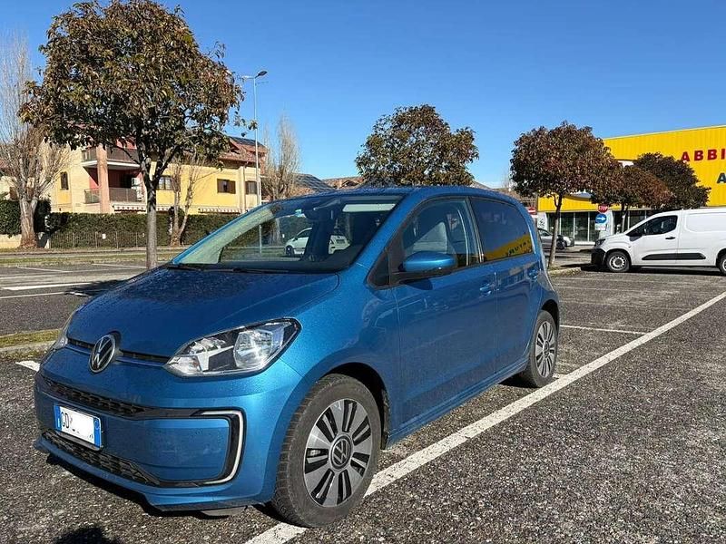 Usata VW e-up! 60 kW (82 CV) 2021 Blu/azzurro Utilitaria
