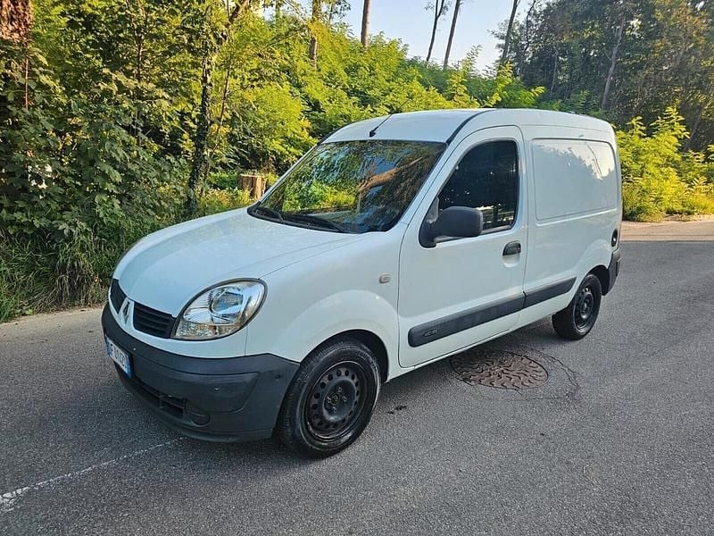 Usata Renault Kangoo 84 CV (61 kW) 2007 Bianco Monovolume