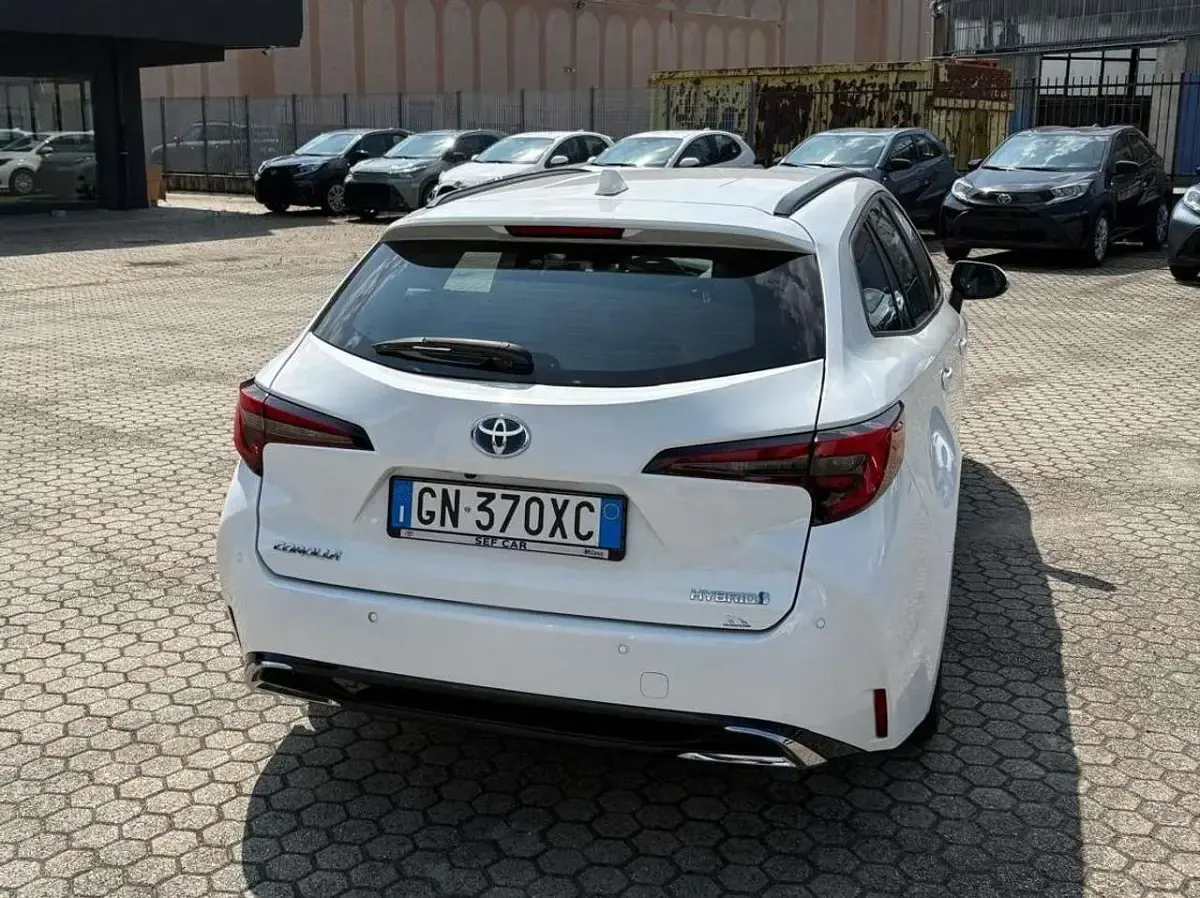 Usata Toyota Corolla Active 98 CV (72 kW) 2023 Other Station wagon