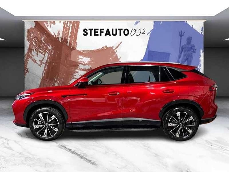 Nuova MG HS Luxury 224 CV (164 kW) 2026 Diamond red SUV