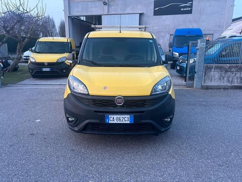 Occasion Fiat Doblò 95 ch (69 kW) 2019 Jaune Monospace