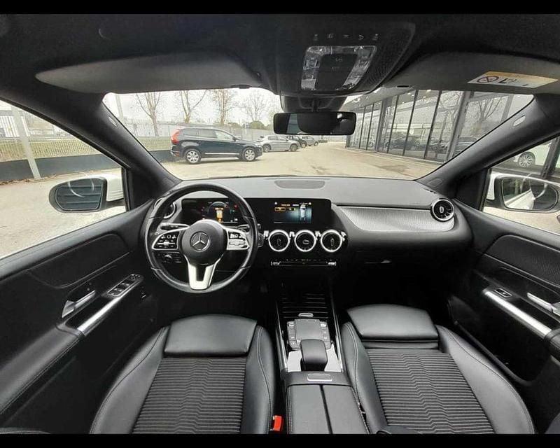 Usata Mercedes B180 116 CV (85 kW) 2020 Bianco Monovolume