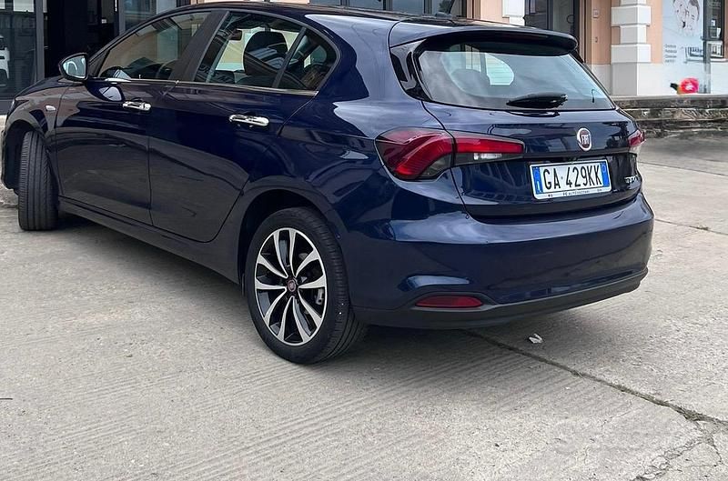 Usata Fiat Tipo 120 CV (88 kW) 2020 Blu Berlina