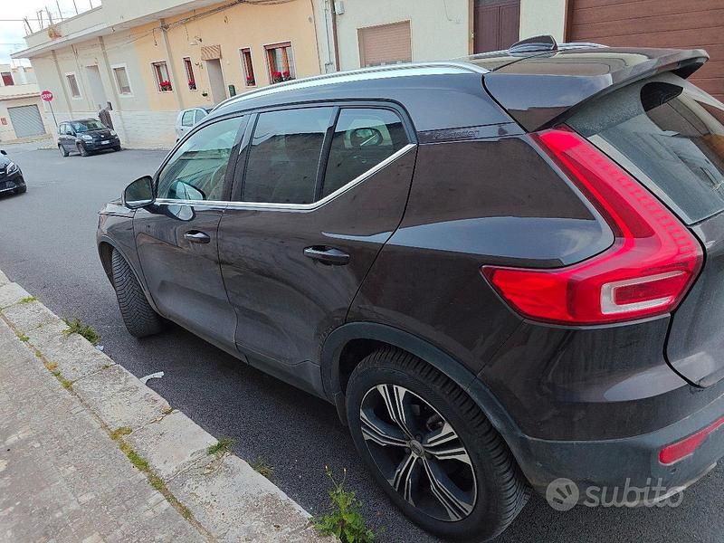 Usata Volvo XC40 150 CV (110 kW) 2019 Marrone SUV