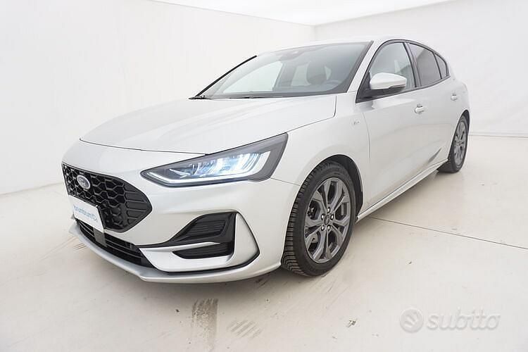 Grigio Usata 2024 Ford Focus ST-Line Tre volumi | 18.990 € (Super prezzo) - Immagine 1/4