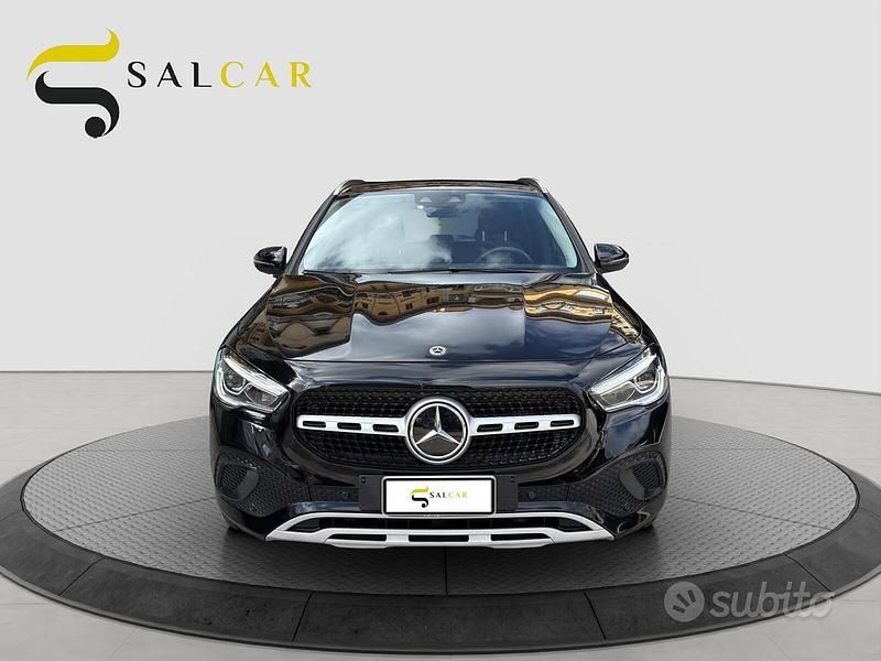 Usata Mercedes GLA200 150 CV (110 kW) 2022 Nero SUV