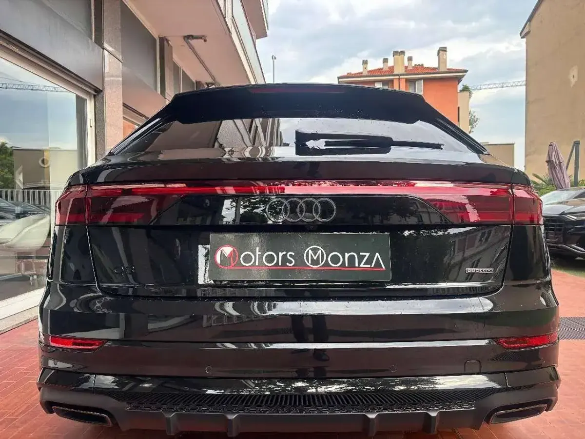 Usata Audi Q8 S-Line 340 CV (250 kW) 2025 Nero SUV