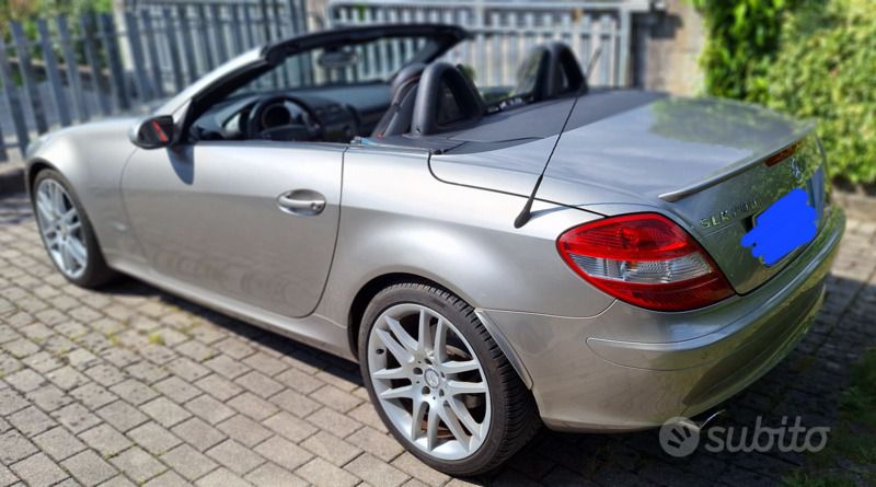 Usata Mercedes SLK200 163 CV (119 kW) 2007 Grigio Cabrio
