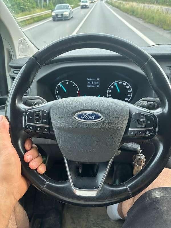 Usata Ford Tourneo Custom Trend 131 CV (96 kW) 2023 Bianco Furgone