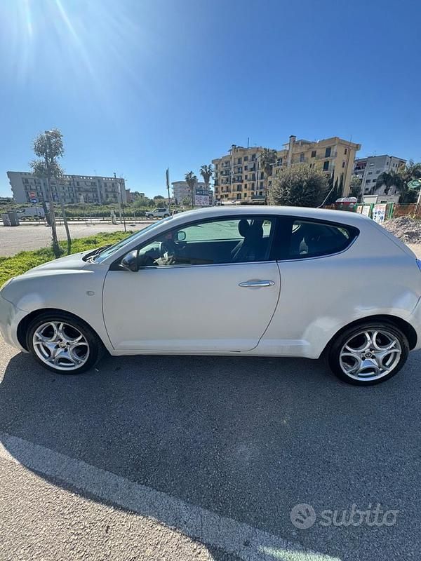 Usata Alfa Romeo MiTo 120 CV (88 kW) 2009 Bianco Utilitaria