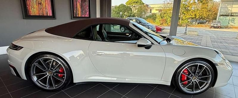 Usata Porsche 911 Carrera 4S Cabriolet 450 CV (330 kW) 2019 Gridio gesso Cabrio