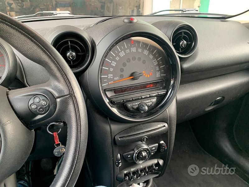 Usata Mini Countryman 98 CV (72 kW) 2014 Grigio SUV