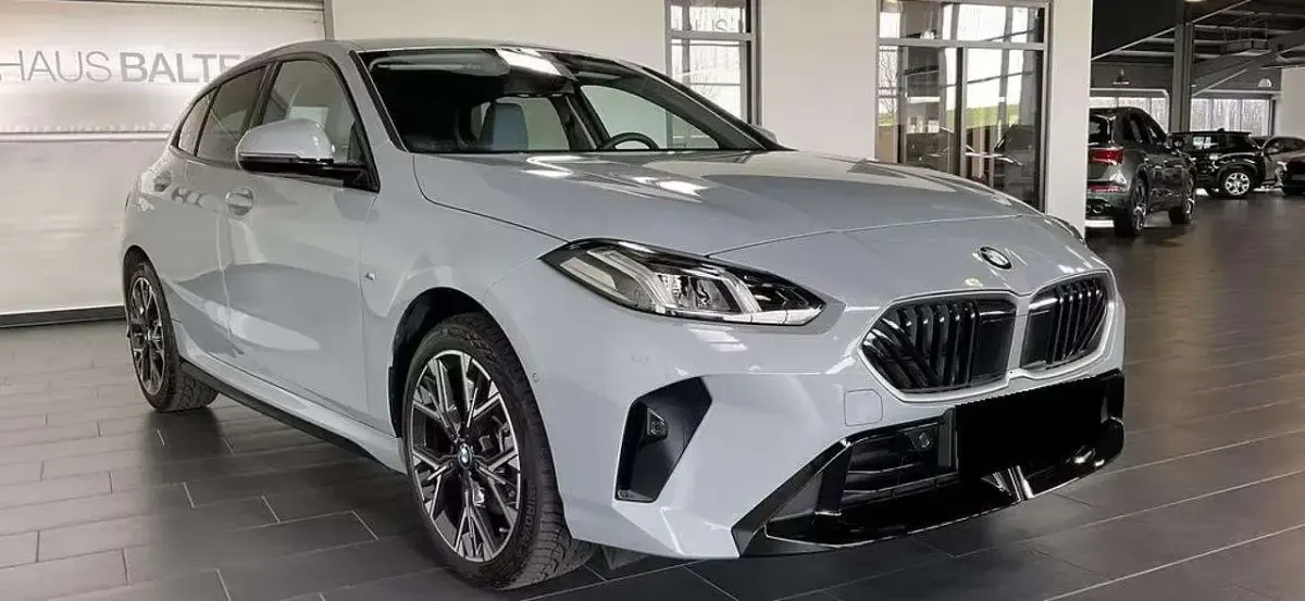 Usata BMW 116 Shadowline 122 CV (89 kW) 2025 Grigio Utilitaria