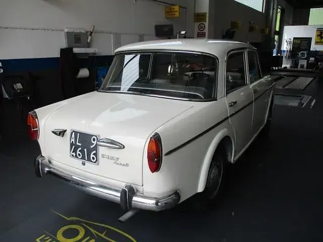 Usata Fiat 1100D 47 CV (34 kW) 1963 Beige Berlina