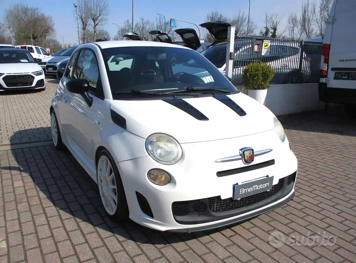 Usata Abarth 500 Esseesse 160 CV (117 kW) 2011 Bianco SUV