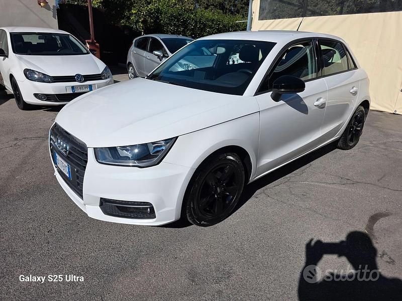 Usata 2015 Audi A1 Sportback Due volumi | 8950 € (Ottimo prezzo) - Immagine 1/4