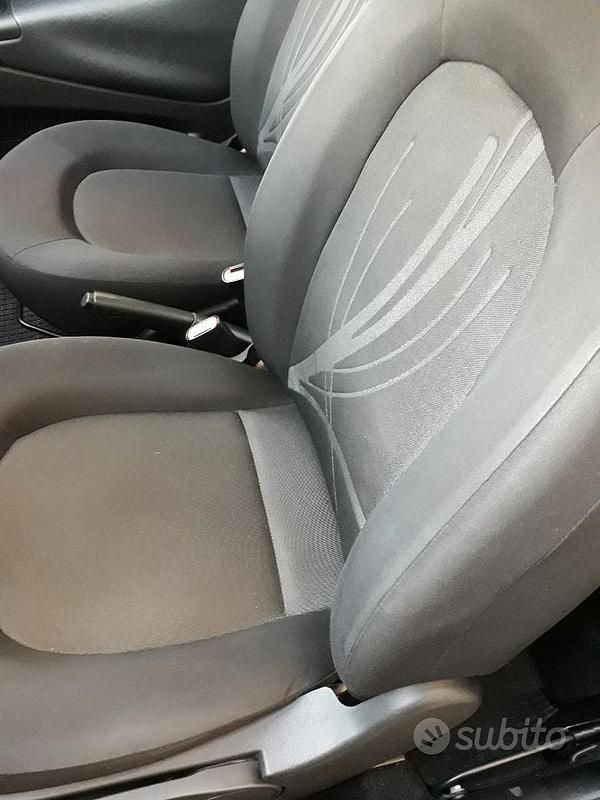 Usata Lancia Ypsilon 69 CV (50 kW) 2012 Utilitaria