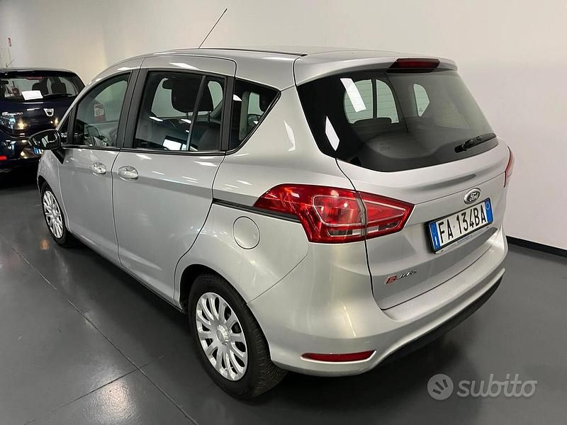 Usata Ford B-MAX Titanium 75 CV (55 kW) 2015 Grigio Monovolume