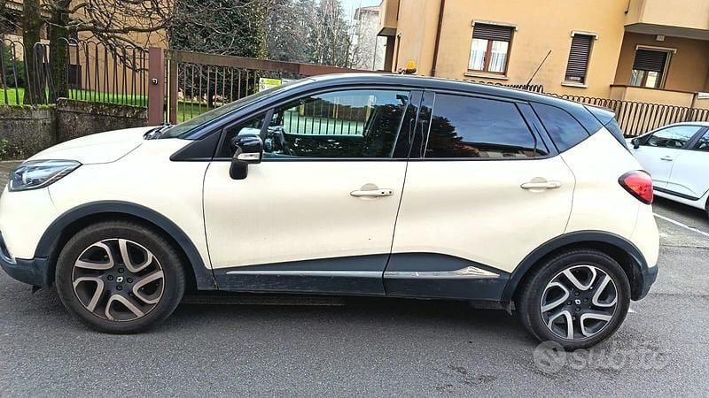 Usata Renault Captur 90 CV (66 kW) 2013 Bianco SUV