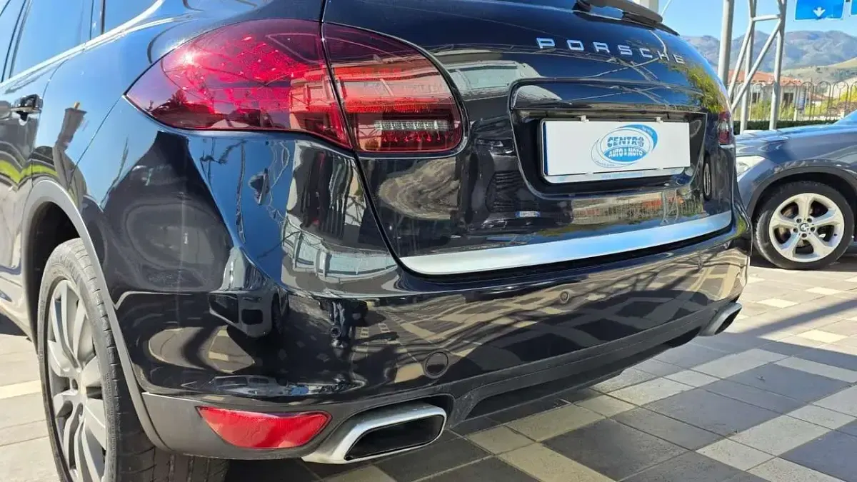 Usado Porsche Cayenne 245 CV (180 kW) 2012 Negro SUV