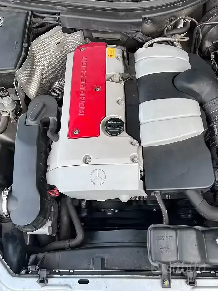 Usata Mercedes SLK200 163 CV (119 kW) 2002 Grigio Cabrio