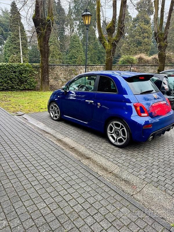 Usata Abarth 595 Turismo 165 CV (121 kW) 2019 Blu Berlina