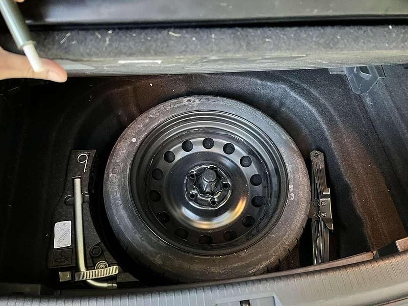 Usata 2013 VW Golf Highline Tre volumi | 7900 € (Super prezzo) - Immagine 1/4