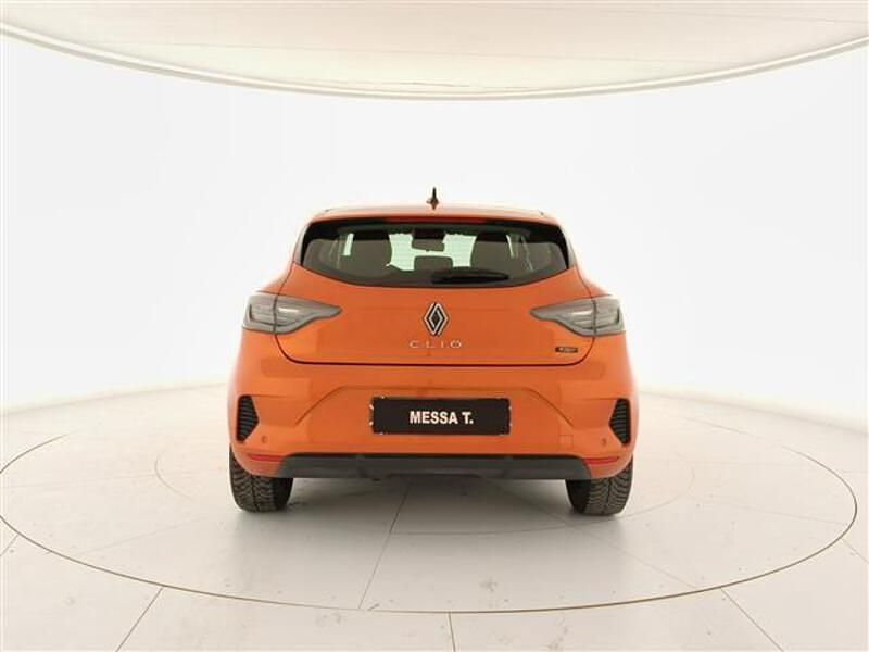 Usata Renault Clio V Evolution 145 CV (106 kW) 2023 Arancione Berlina