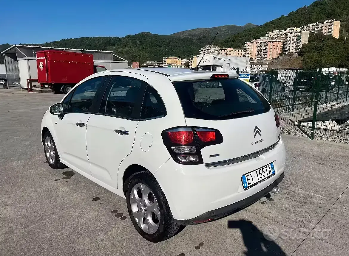 Usata Citroën C3 Exclusive 99 CV (72 kW) 2015 Bianco Berlina