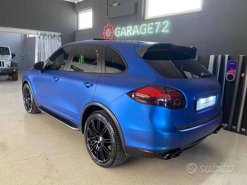 Usata Porsche Cayenne 245 CV (180 kW) 2012 Grigio SUV