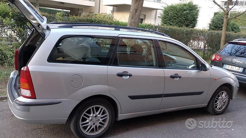 Usata Ford Focus 2003 Grigio Station wagon