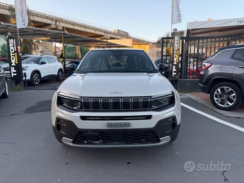 Nuova Jeep Avenger Summit 100 CV (73 kW) 2025 SUV