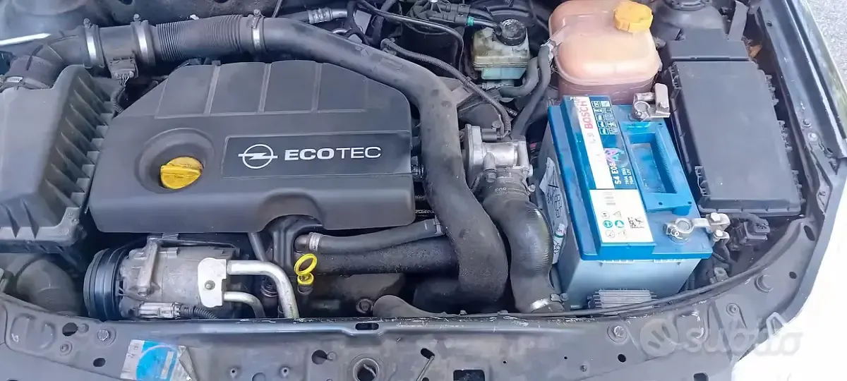 Usata Opel Astra 101 CV (74 kW) 2008 Nero Station wagon