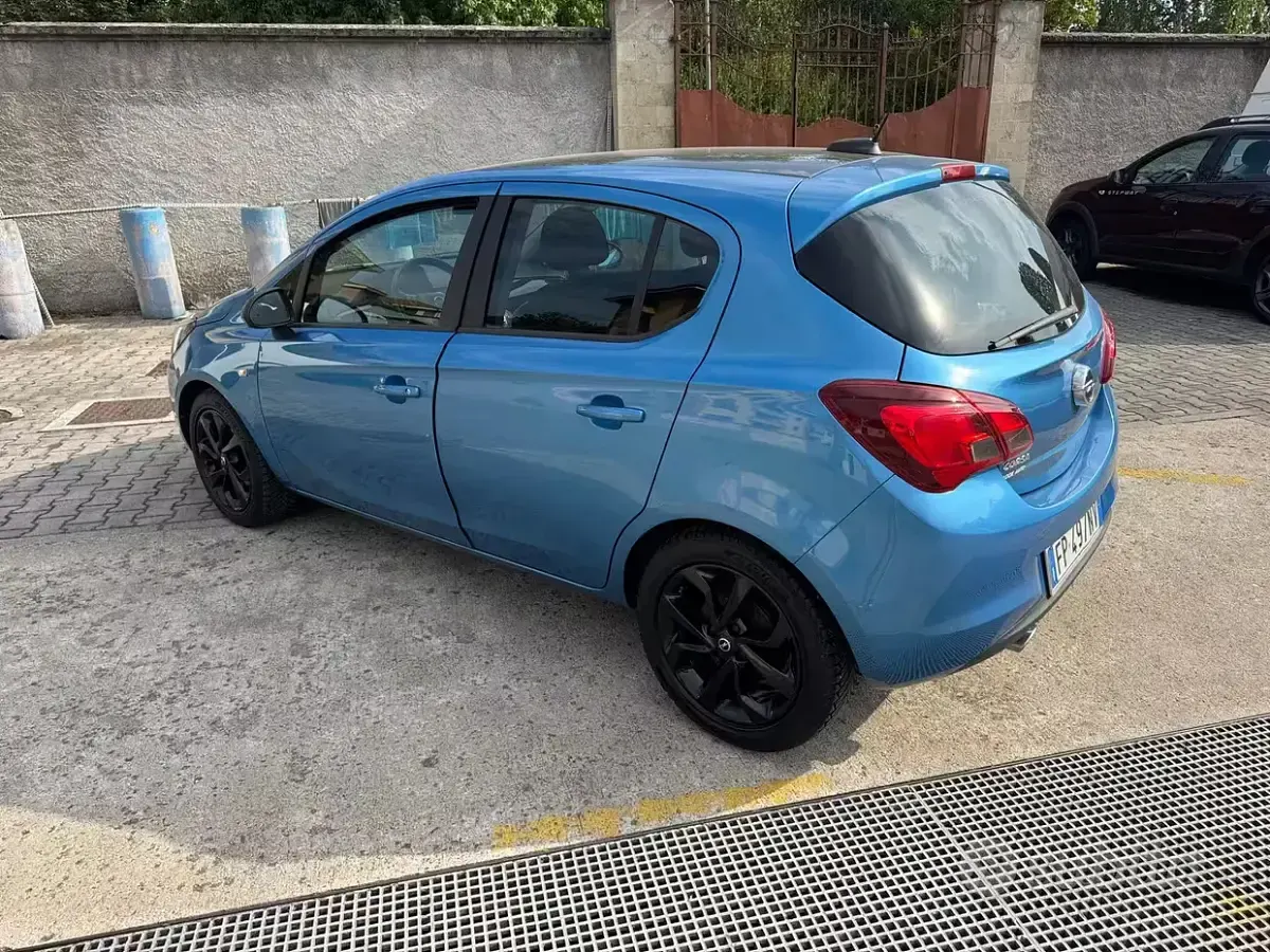 Usata Opel Corsa Innovation 69 CV (50 kW) 2018 Blu Utilitaria
