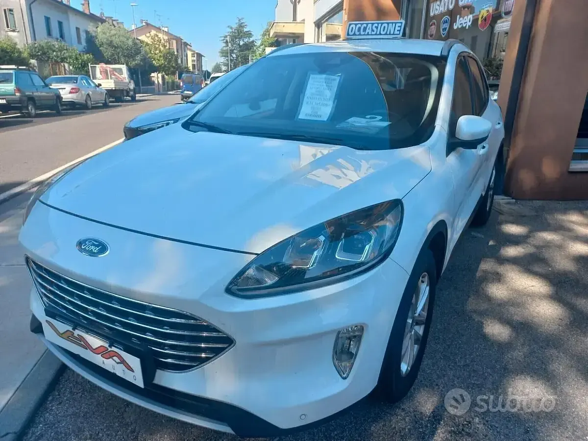 Usata Ford Kuga Business Edition 120 CV (88 kW) 2021 Bianco SUV